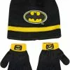 Berkshire Fashions Inc. DC Comics Batman Kids Winter Beanie & Glove Set -Bioworld Shop BER 94798 CA a7f4971f 5147 4482 9b81 00454ef50213