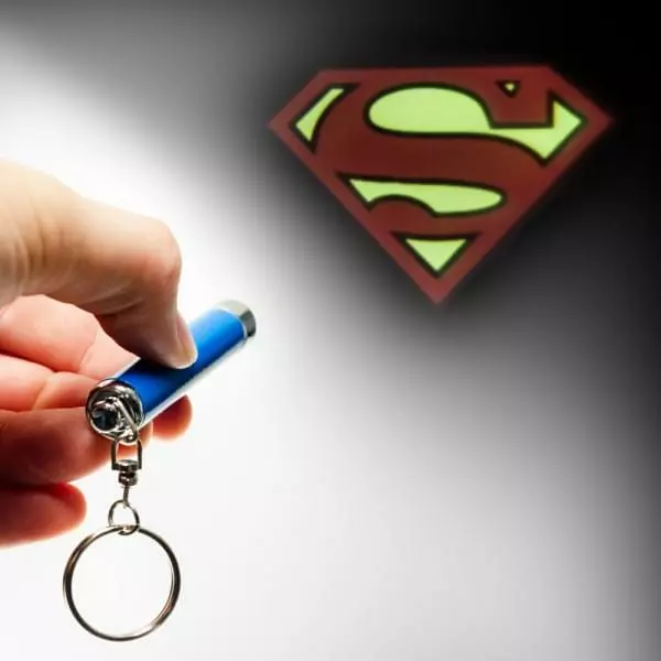 Bioworld Superman Logo Flashlight Keychain 4 Bioworld Superman Logo Flashlight Keychain - Image 2