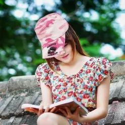 Toynk Master Builder Camo Hat | Pink & Cream Cap | Adjustable Size -Bioworld Shop FCM 01267 CG