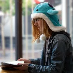 Imaginary People Guild Wars 2 Fuzzy Quaggan Hat With In-Game Code -Bioworld Shop IMP AGDW264MHW1 VD