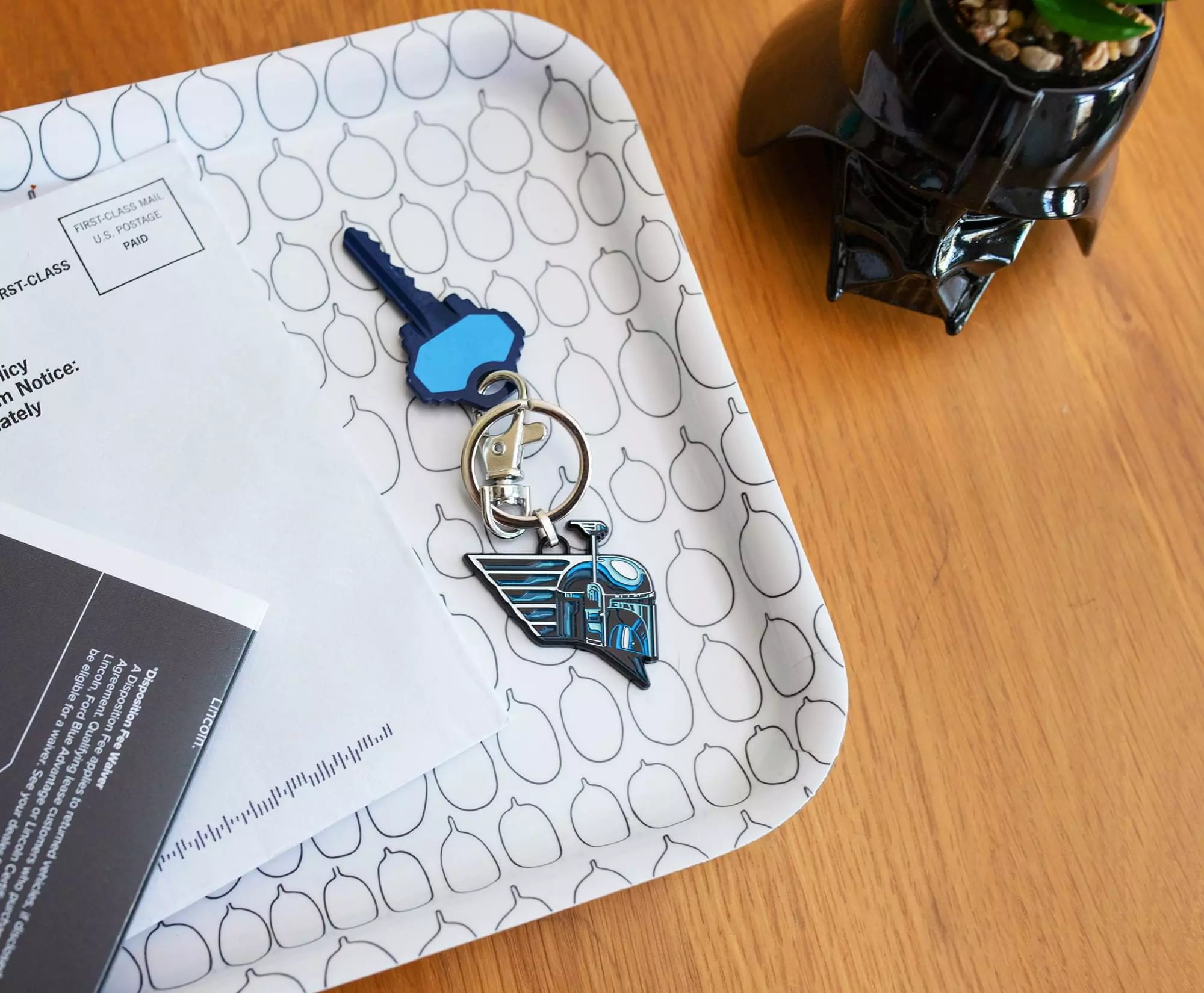 SalesOne LLC Star Wars: Book Of Boba Fett Chrome Helmet Pendant Keychain | Toynk Exclusive 6 SalesOne LLC Star Wars: Book Of Boba Fett Chrome Helmet Pendant Keychain | Toynk Exclusive - Image 4