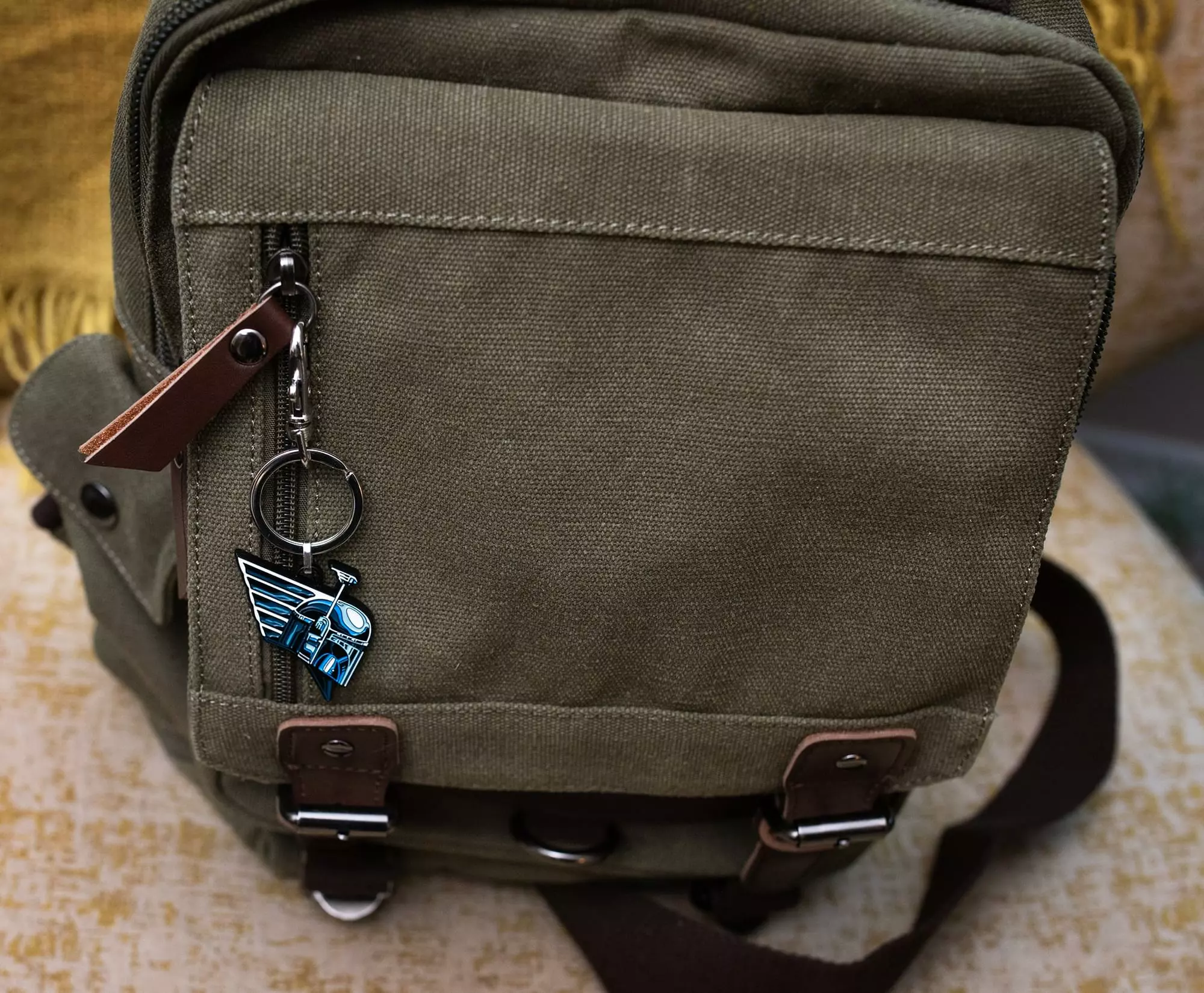 SalesOne LLC Star Wars: Book Of Boba Fett Chrome Helmet Pendant Keychain | Toynk Exclusive 7 SalesOne LLC Star Wars: Book Of Boba Fett Chrome Helmet Pendant Keychain | Toynk Exclusive - Image 5