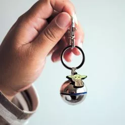 SalesOne LLC Star Wars: The Mandalorian Razor Crest 3D Shifter Knob With Grogu Keychain -Bioworld Shop SOI SWSHFTKNBKC01 CE